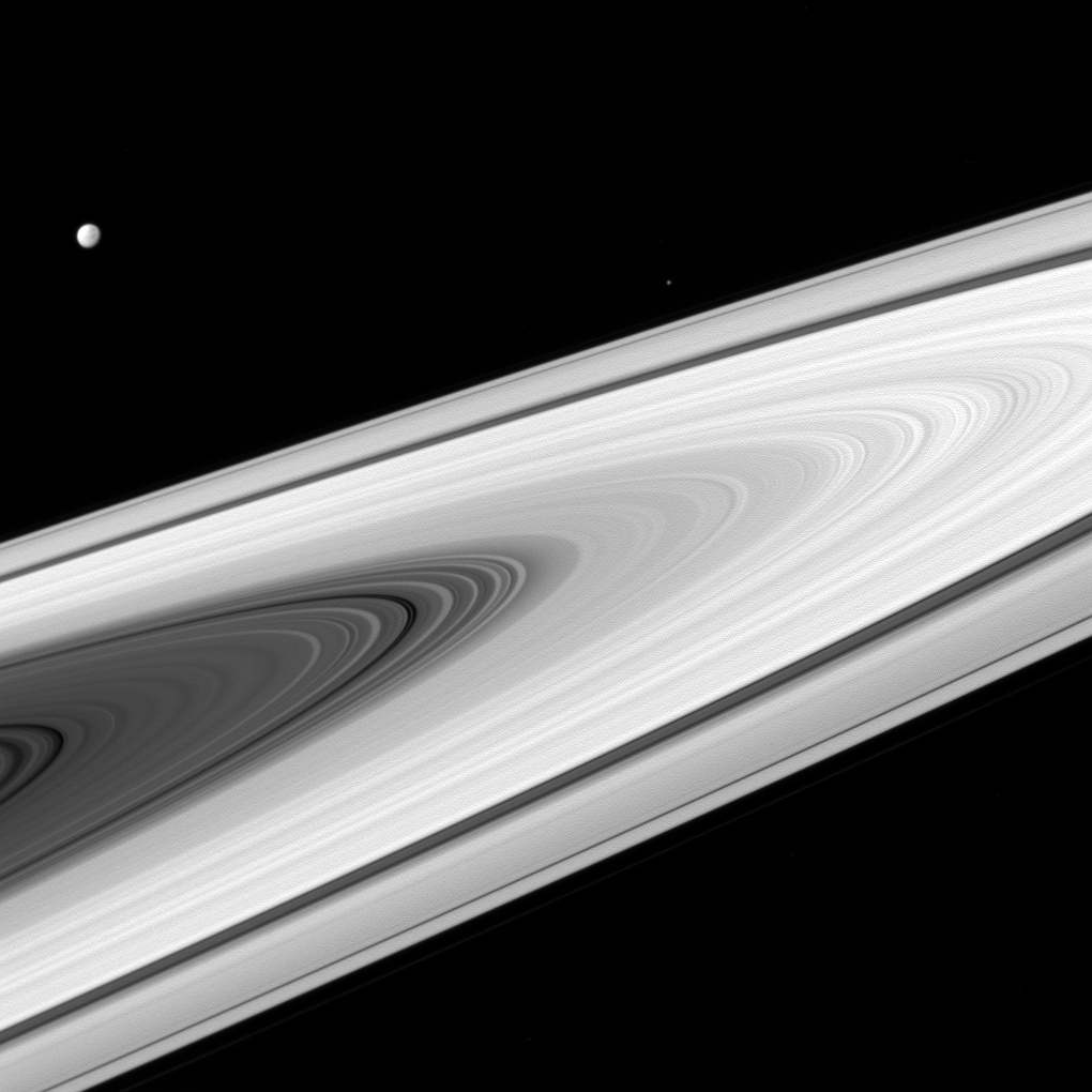 Color image of Saturn's rings and Dione.
