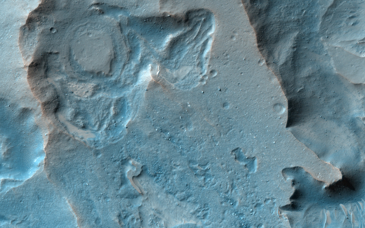 Noctis Labyrinthus