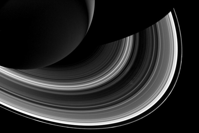 Cassini spied just as many regular, faint clumps in Saturn's narrow F ring