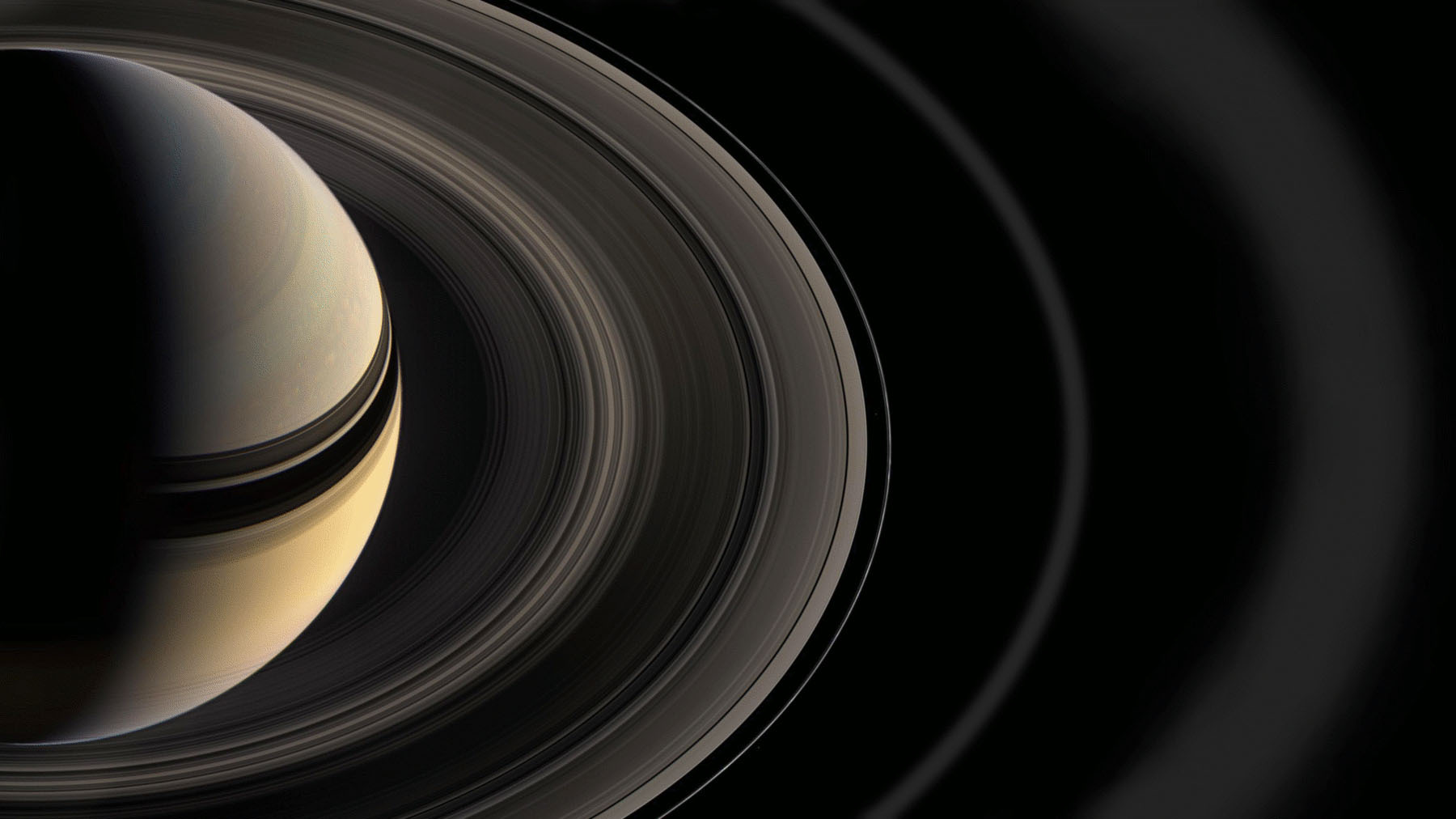 Description Of The Planet Saturn