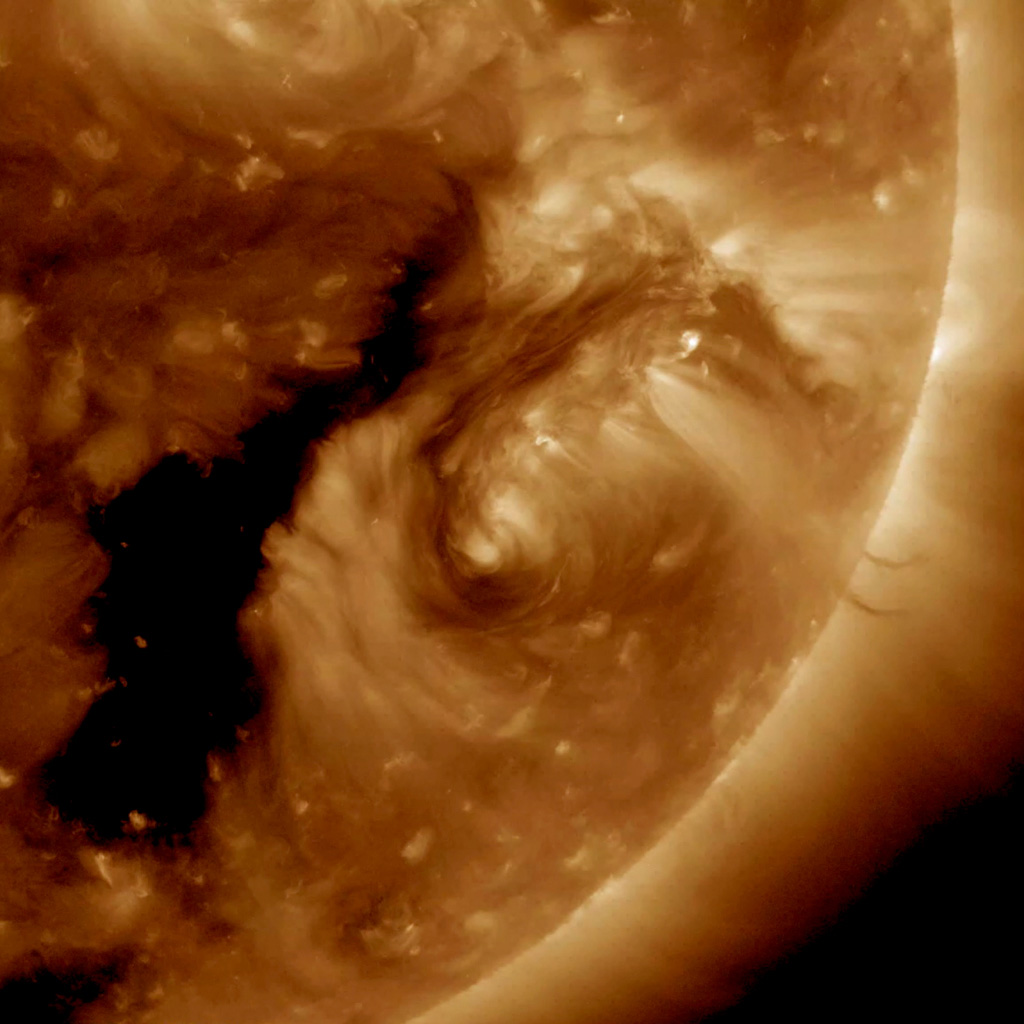 filaments in Sun's atmosphere
