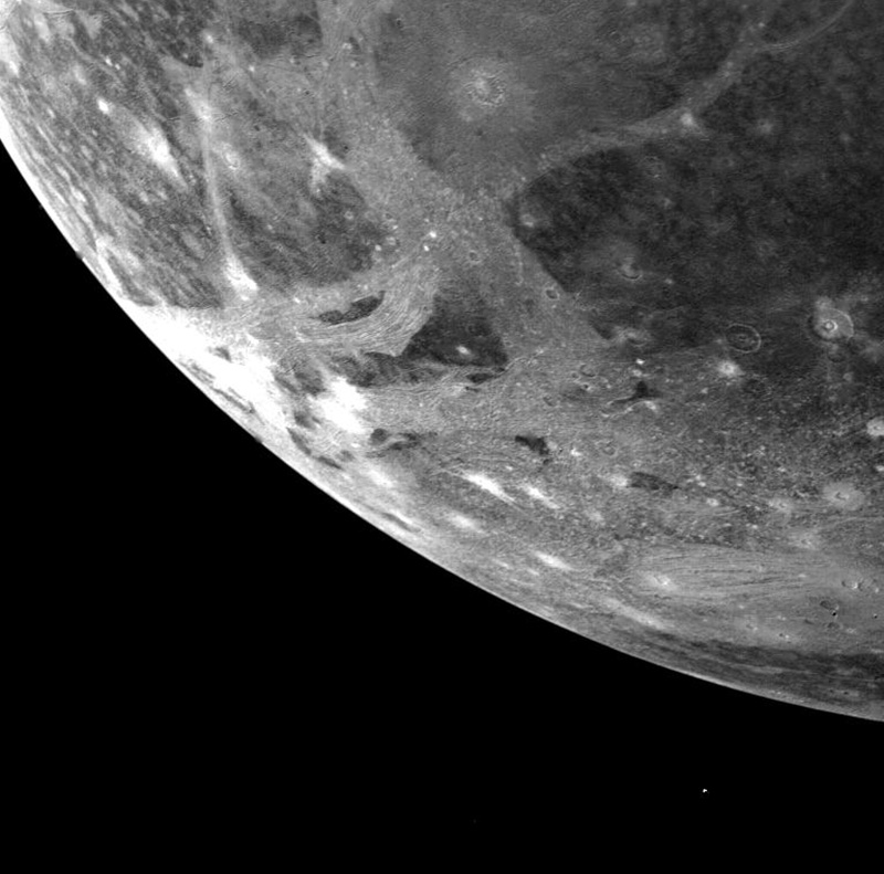 Image of Ganymede from Voyager 1