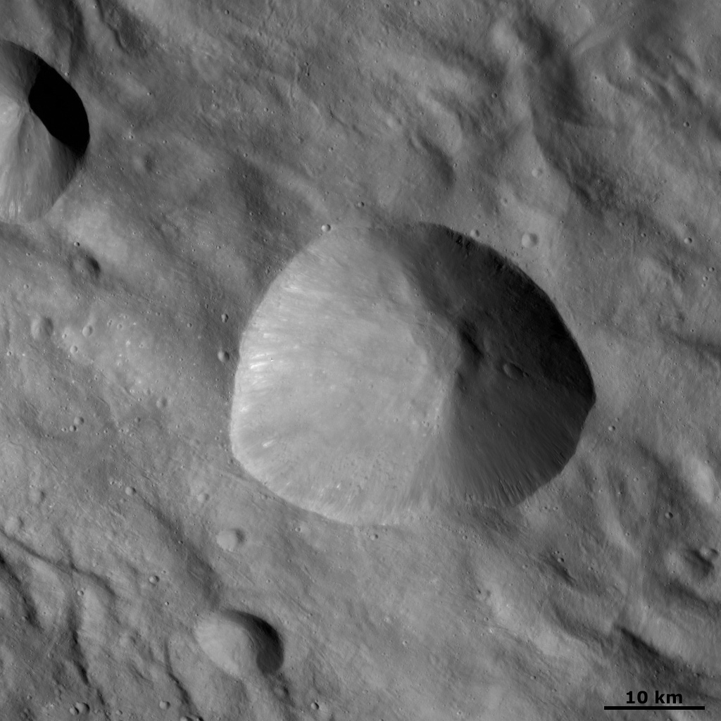 Tarpeia Crater