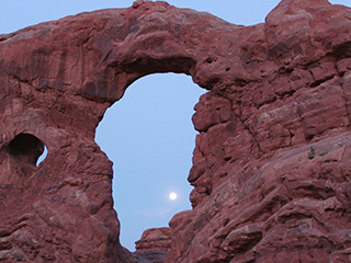 Moon in Utah's Turret Arch