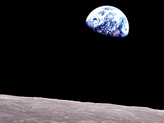 The Story Behind Apollo 8's Famous Earthrise Photo