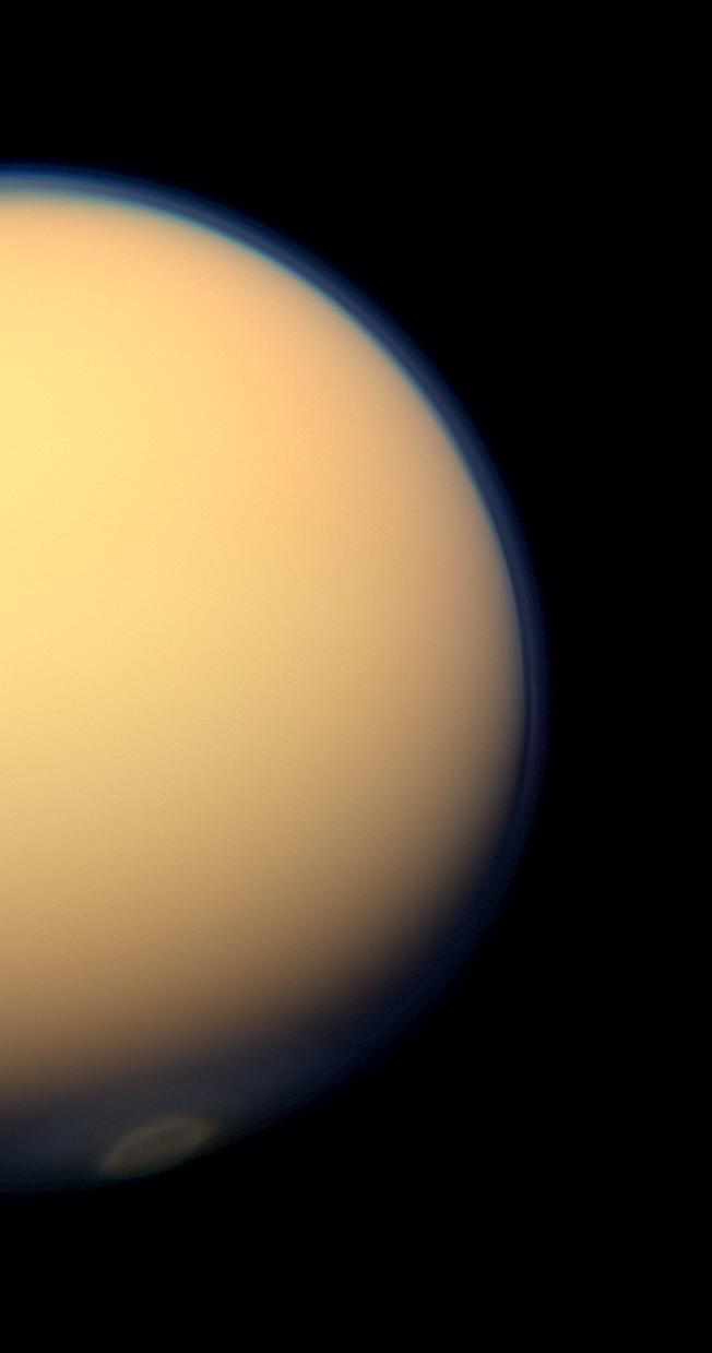 Natural color view of a polar vortex in Titan's atmosphere