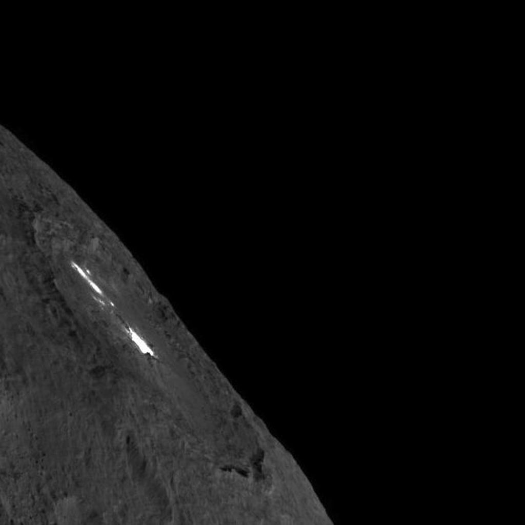 Occator Crater on Ceres' Limb -- Long Exposure