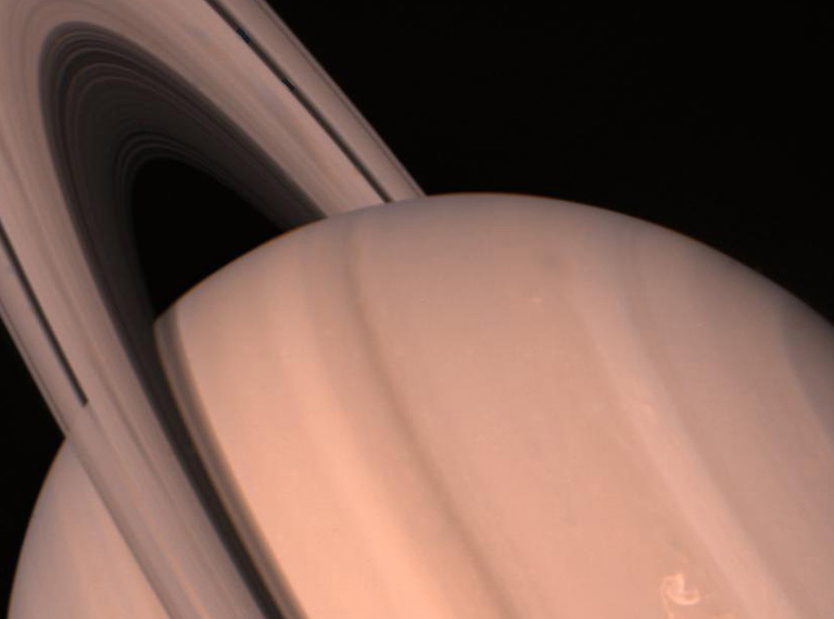 Image of Saturn taken by Voyager 2