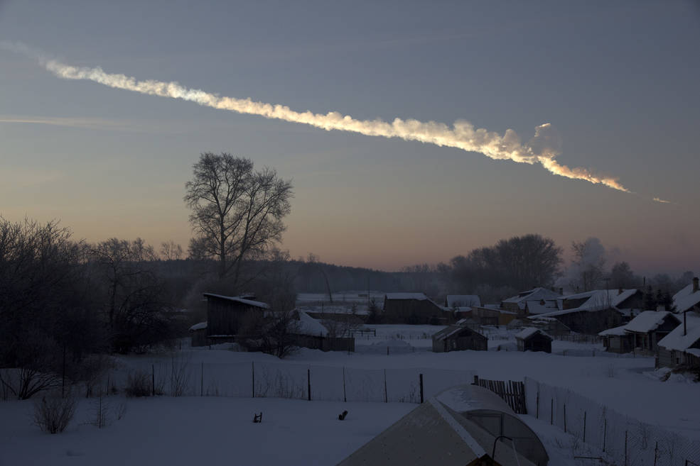 Vapor trail from the Chelyabinsk meteor event