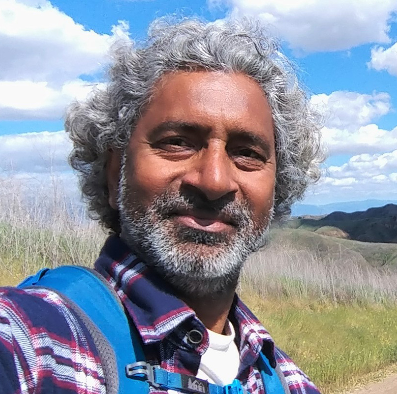 Murthy Gudipati posing for a selfie