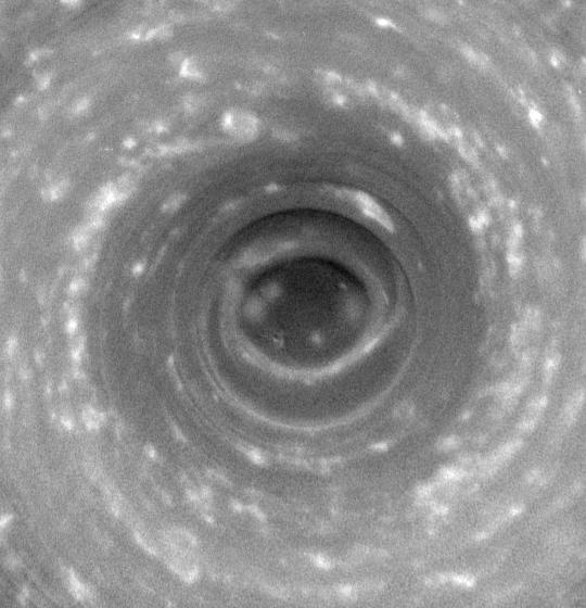 Hurricane-like vortex at Saturn's south pole