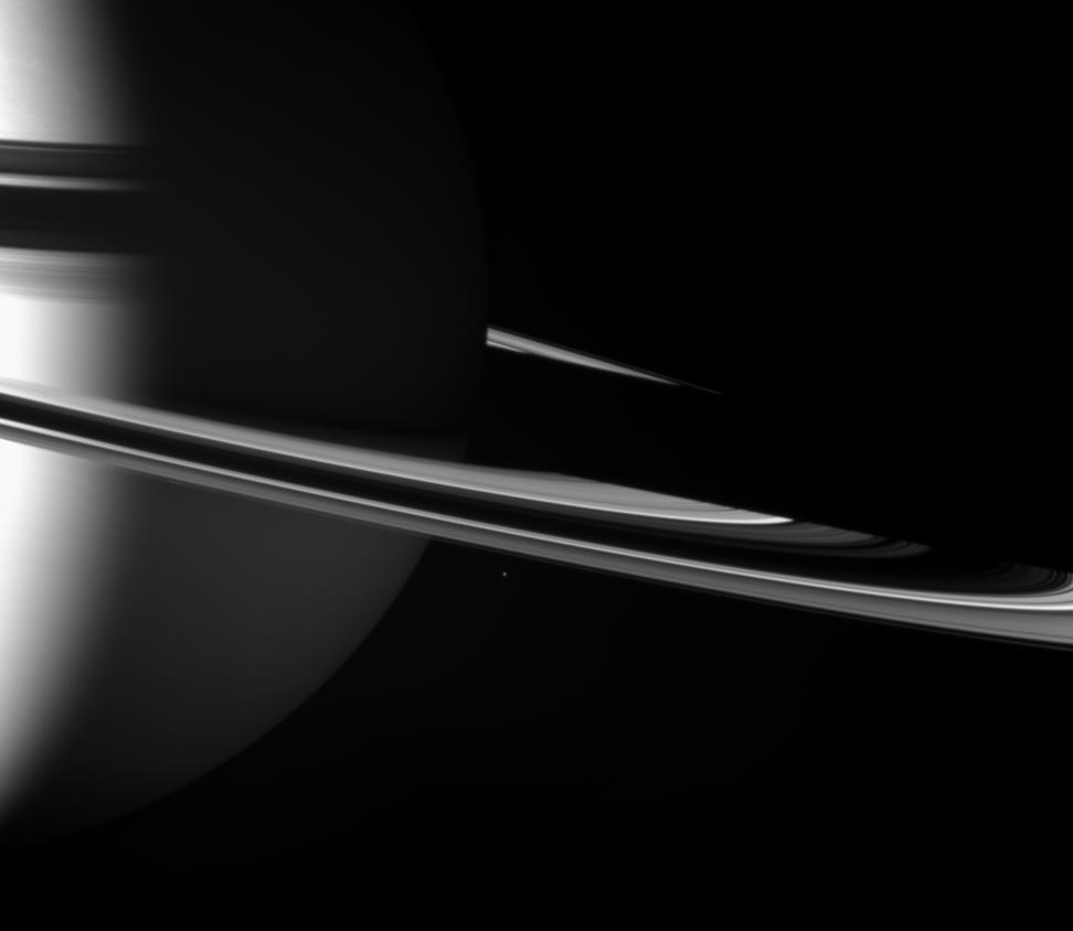 Saturn, its rings and Epimetheus