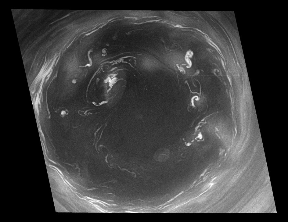 Detailed Cassini view of the monstrous vortex at Saturn's south pole 