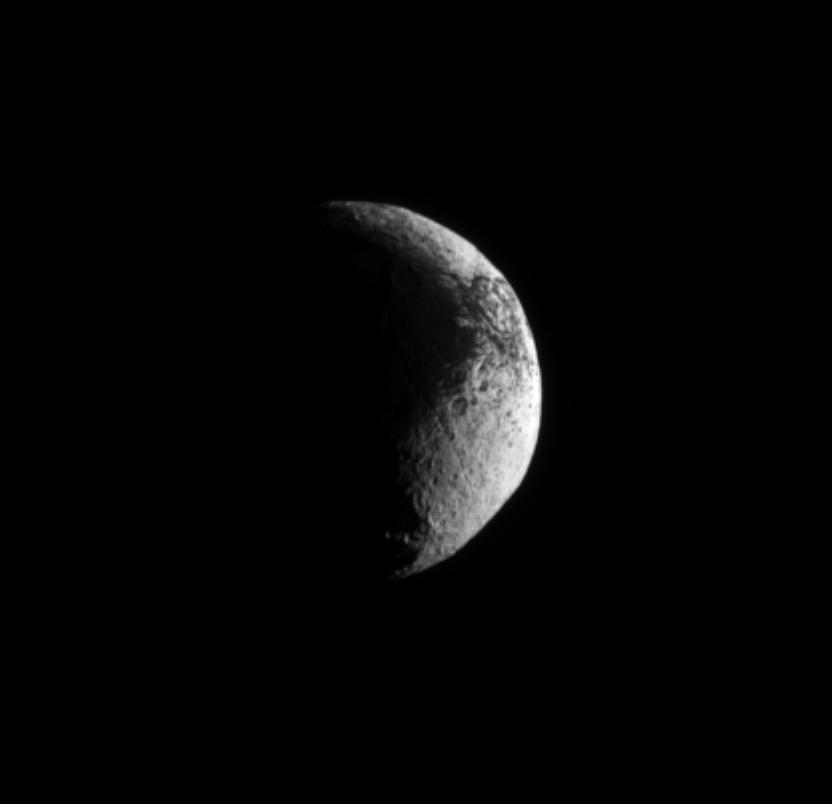 Saturn's moon Iapetus