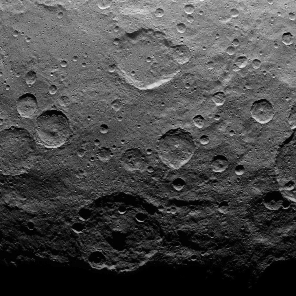 Dawn Survey Orbit Image 41
