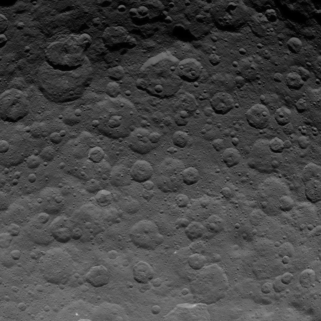 Dawn Survey Orbit Image 40