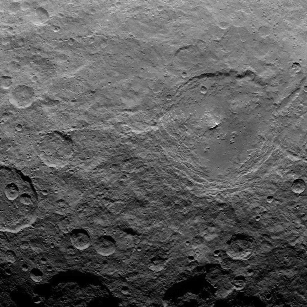 Dawn Survey Orbit Image 23