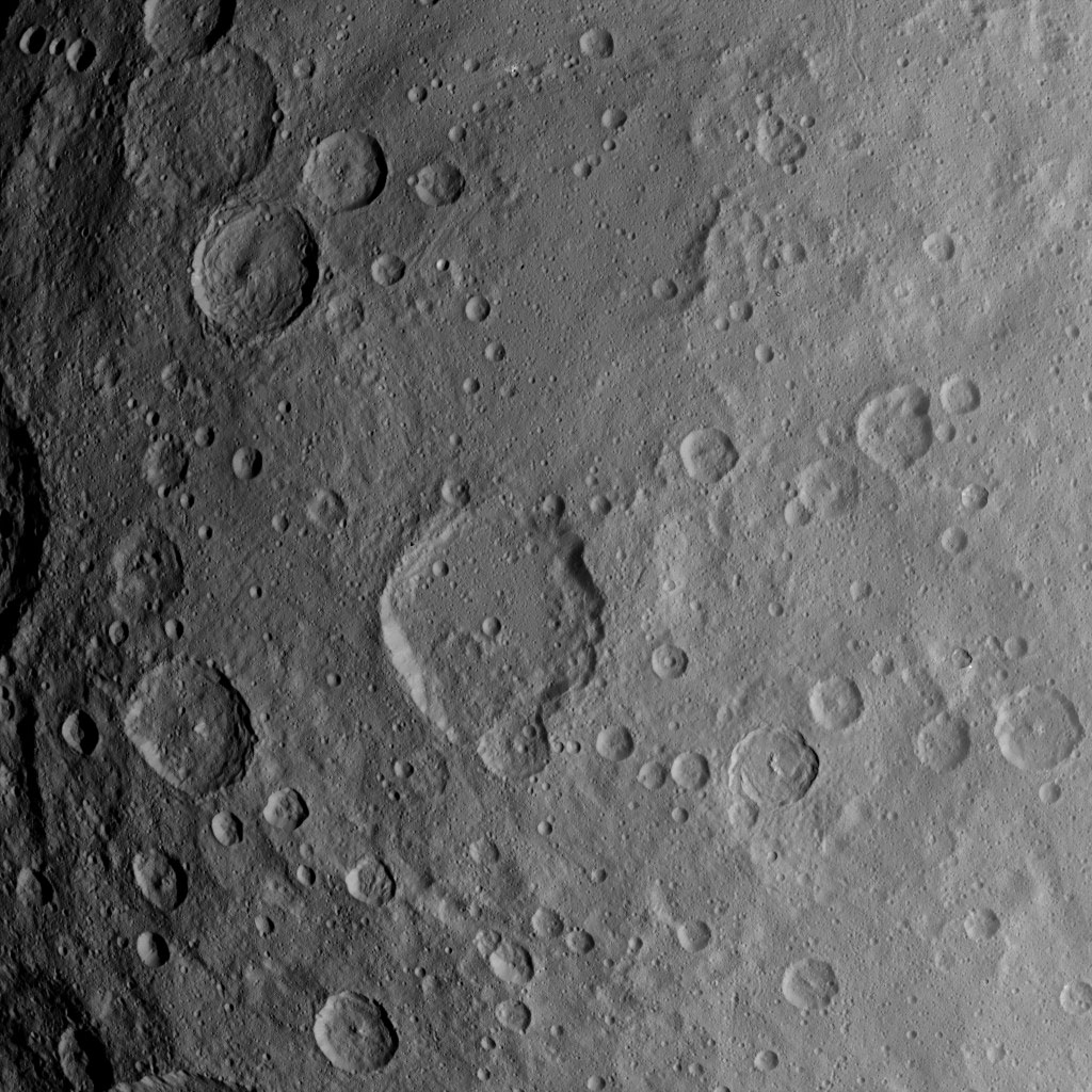 Dawn Survey Orbit Image 4
