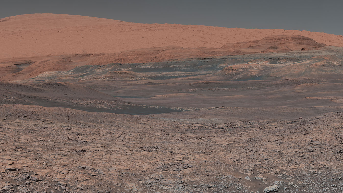 Mars Curiosity rover looks uphill at Mount Sharp