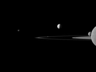 A quintet of Saturn